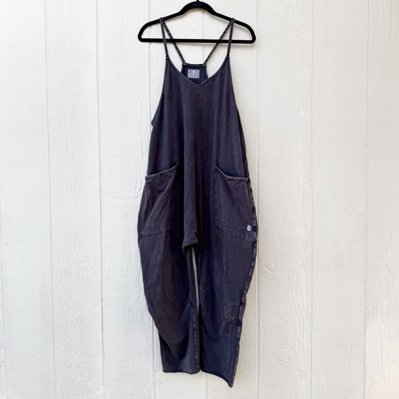 Free People Movement Hot Shot Onesie in Washed Black Size Extra Small - Picture 2 of 7